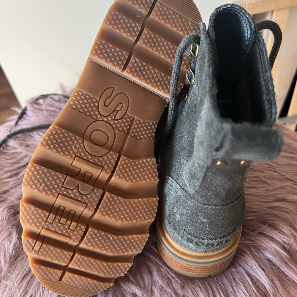 Sorel Waterproof Suede Emelie Biker Boot size 7 - Picture 6 of 8